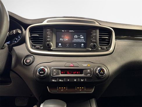 Certified 2020 Kia Sorento S image 22