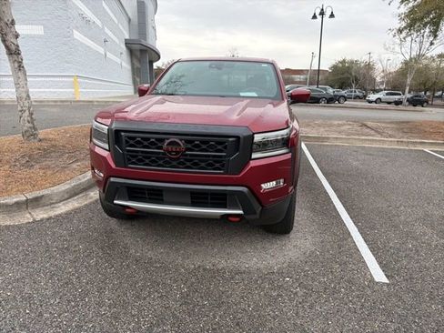 Used 2022 Nissan Frontier Pro-X image 10