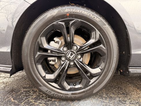 Used 2025 Honda Accord SE image 10