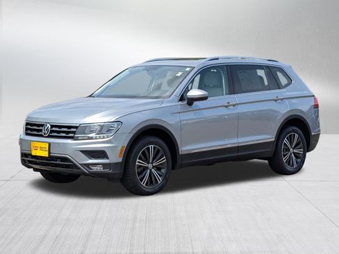 Used 2019 Volkswagen Tiguan SEL AWD/4WD image 3