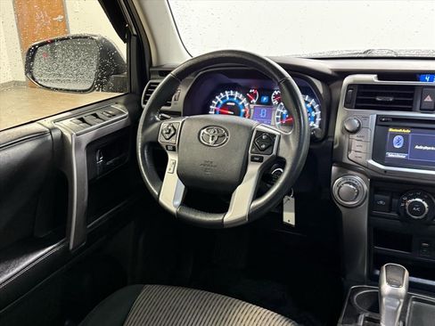 Used 2016 Toyota 4Runner SR5 image 11