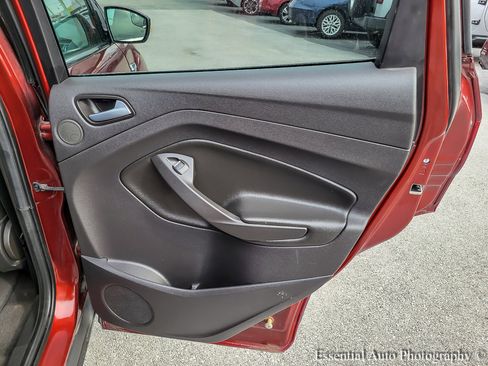 Used 2014 Ford Escape Titanium FWD image 29