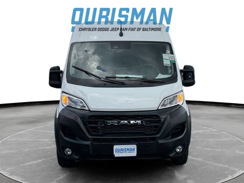New 2026 RAM ProMaster 3500 w/ Crew Van Package FWD image 8
