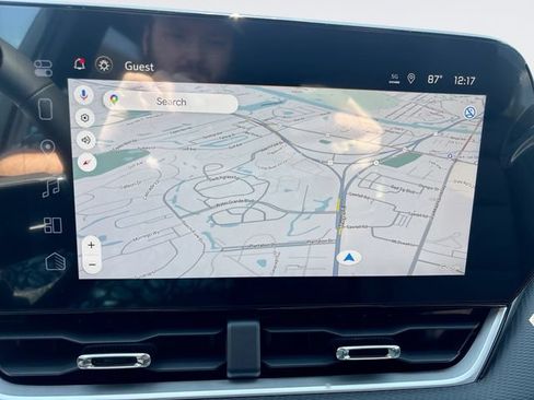 New 2026 Chevrolet Equinox LT w/ Convenience Package II FWD image 18