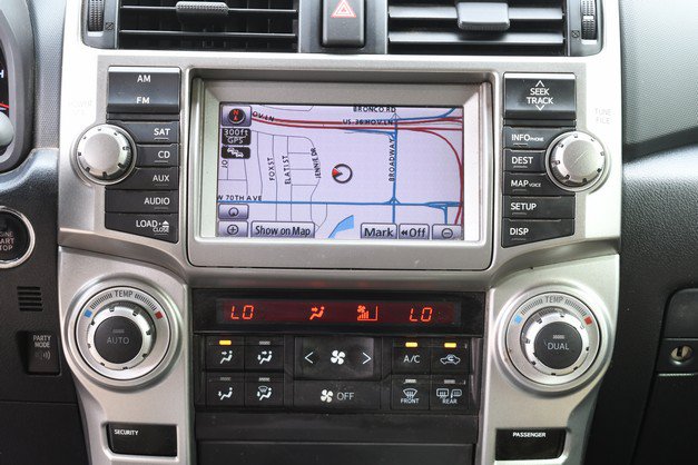Used 2010 Toyota 4Runner Limited AWD/4WD image 21