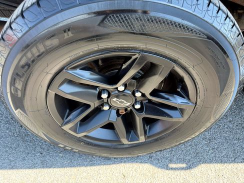 Used 2019 Chevrolet Silverado 1500 Custom Trail Boss image 11