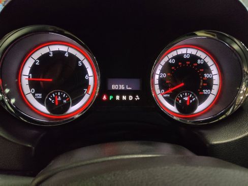 Used 2020 Dodge Grand Caravan SE image 23