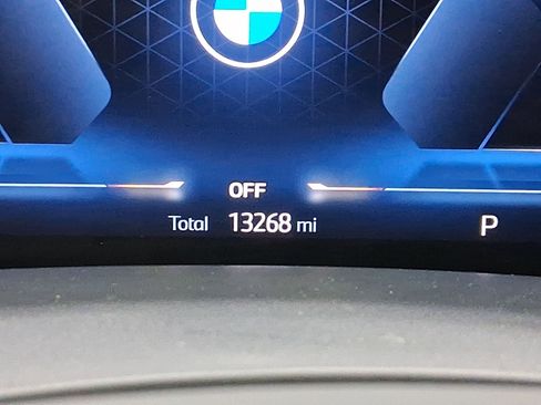 Used 2025 BMW X7 xDrive40i w/ Premium Package image 18