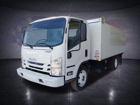 Used 2020 Isuzu NPR RWD image 27