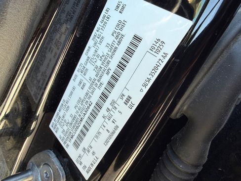Used 2021 Ford Escape SE FWD image 5