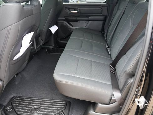 New 2026 RAM 1500 Express AWD/4WD image 14