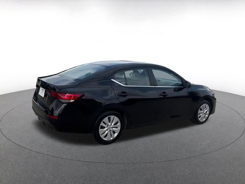 Used 2025 Nissan Sentra S image 14
