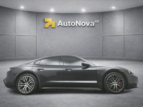 Used 2022 Porsche Taycan 4S image 54