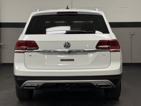 Used 2019 Volkswagen Atlas SE w/ Panoramic Sunroof Package image 10