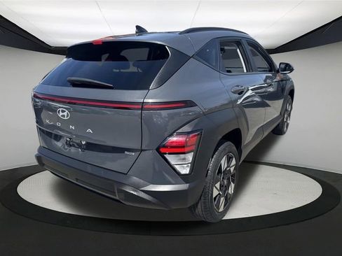 Certified 2024 Hyundai Kona SEL AWD/4WD image 6