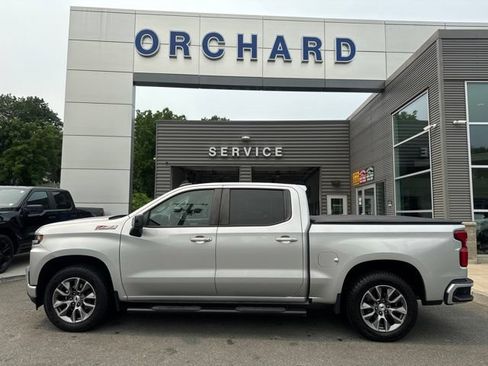 Used 2019 Chevrolet Silverado 1500 RST AWD/4WD image 3