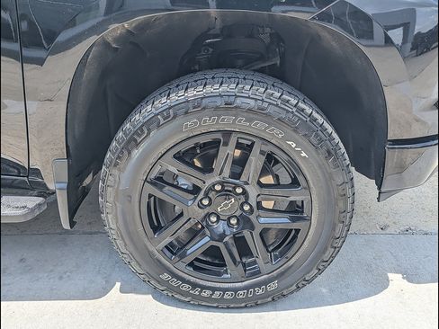 Used 2025 Chevrolet Silverado 1500 LT Trail Boss w/ Convenience Package II AWD/4WD image 19