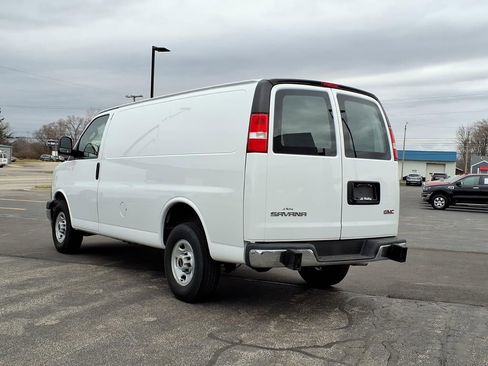 Used 2024 GMC Savana 2500 w/ Driver Convenience Package RWD image 5