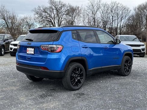 New 2026 Jeep Compass Latitude image 22