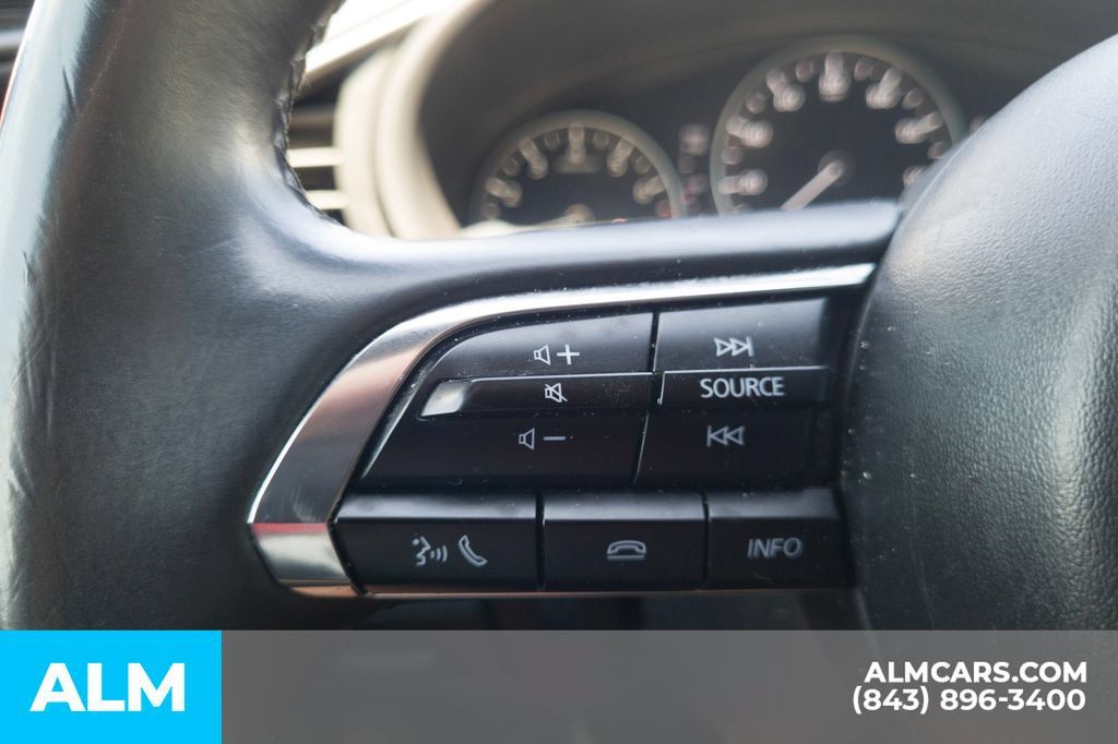 Used 2024 MAZDA MAZDA3 s FWD image 11