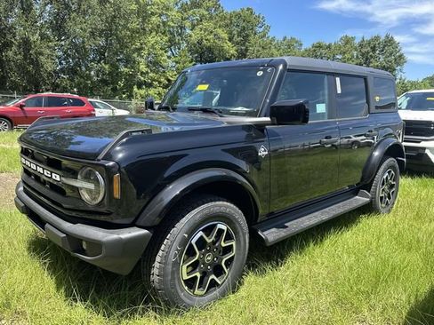 New 2026 Ford Bronco Outer Banks AWD/4WD image 17