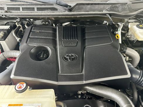 Used 2023 Toyota Tundra SR5 AWD/4WD image 30