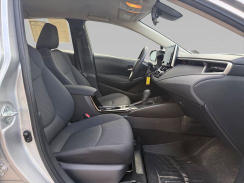 Used 2020 Toyota Corolla LE image 11