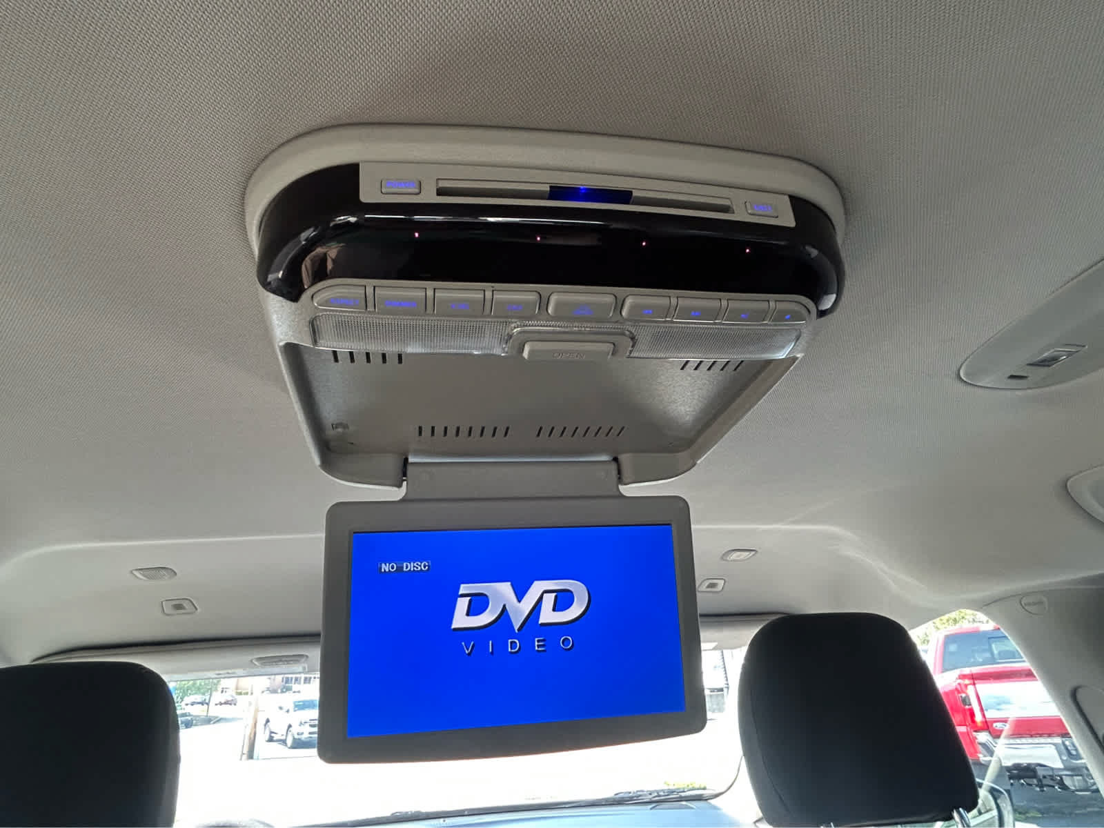Used 2018 Chrysler Pacifica Touring Plus FWD image 24