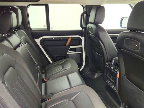 Used 2020 Land Rover Defender 110 SE AWD/4WD image 24