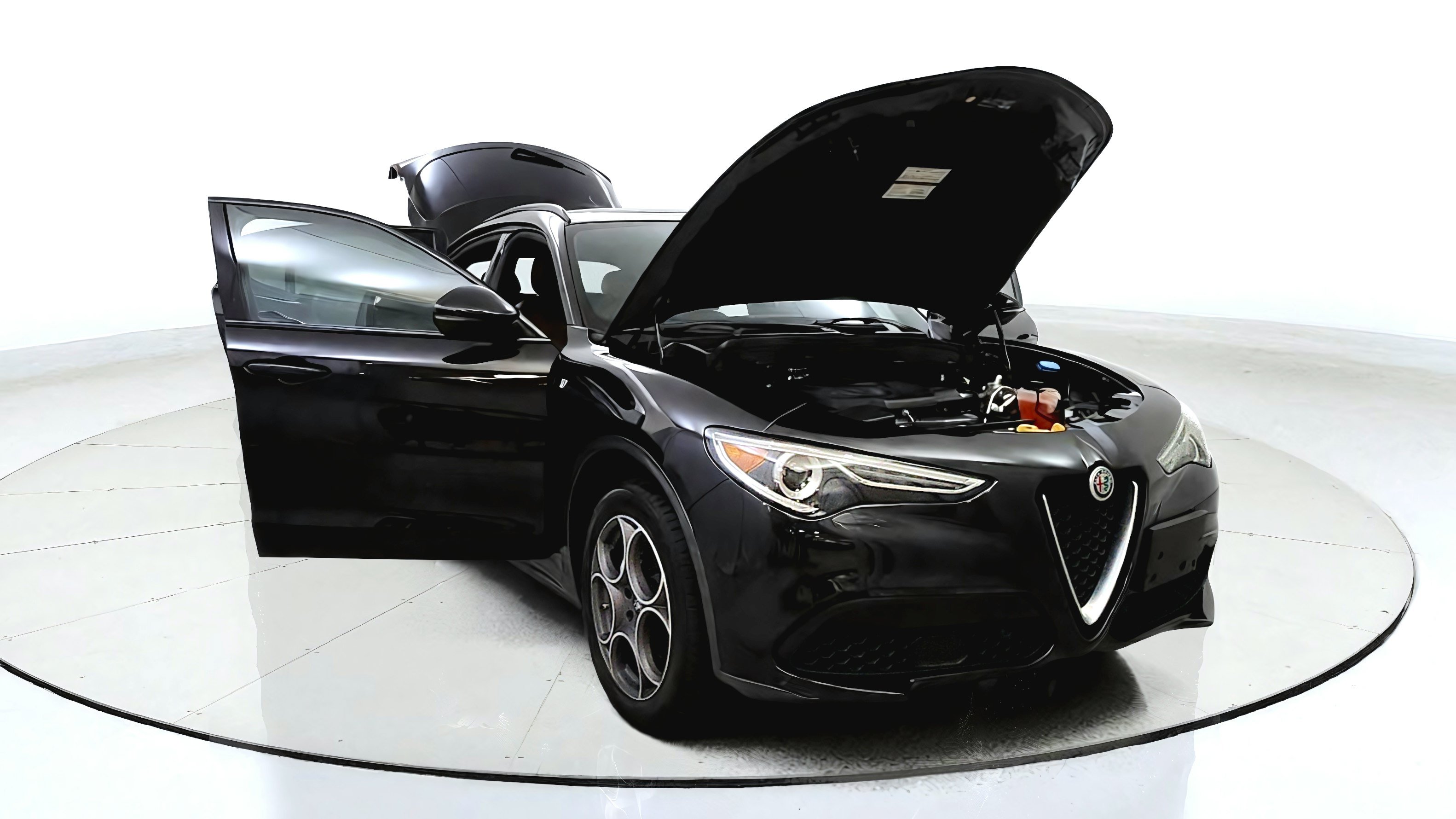 Used 2023 Alfa Romeo Stelvio Ti AWD/4WD image 9