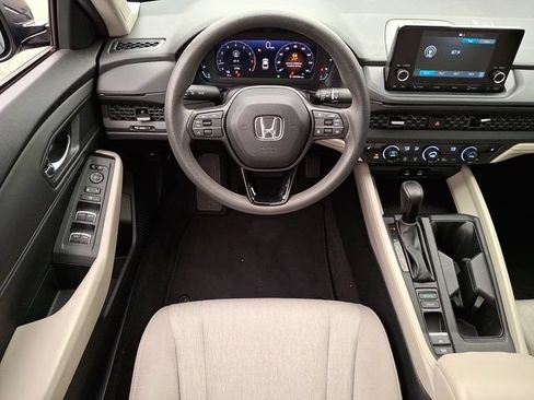 Used 2023 Honda Accord EX image 11