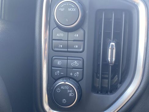 Used 2021 Chevrolet Silverado 1500 LT Trail Boss w/ Bed Protection Package image 31