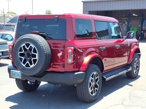 New 2026 Ford Bronco Outer Banks AWD/4WD image 4
