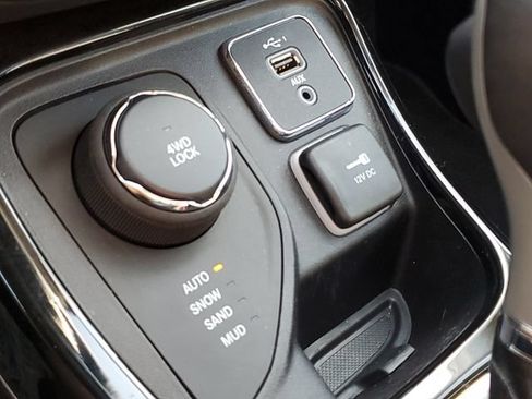 Used 2020 Jeep Compass Limited AWD/4WD image 30