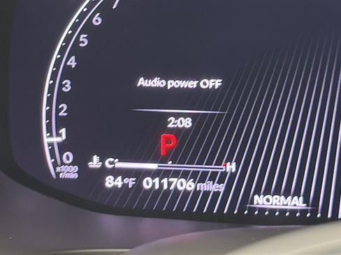 Used 2025 Acura MDX SH-AWD image 17