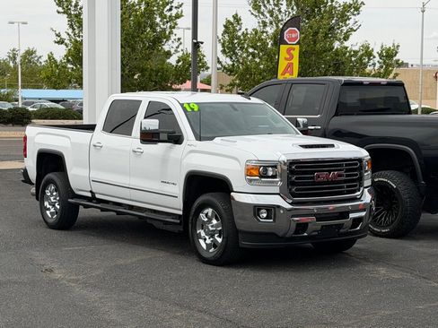 Used 2019 GMC Sierra 2500 SLT w/ Duramax Plus Package AWD/4WD image 55