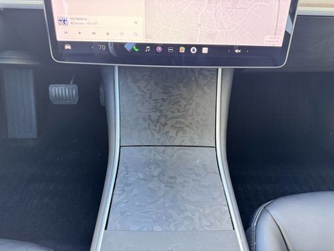 Used 2018 Tesla Model 3 Long Range image 33
