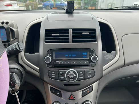 Used 2015 Chevrolet Sonic LT FWD image 9
