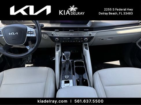 Certified 2023 Kia Telluride S w/ S Sunroof Package FWD image 12
