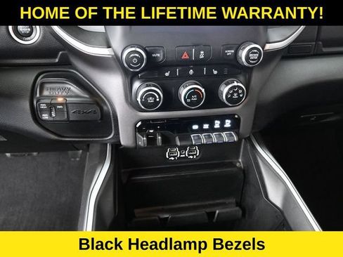 Used 2022 RAM 2500 Big Horn w/ Night Edition AWD/4WD image 33