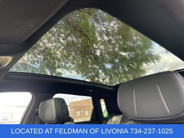 Certified 2024 Cadillac Lyriq Tech AWD/4WD image 18