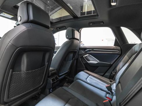 Used 2019 Audi Q3 2.0T Premium Plus w/ Premium Plus Package AWD/4WD image 14