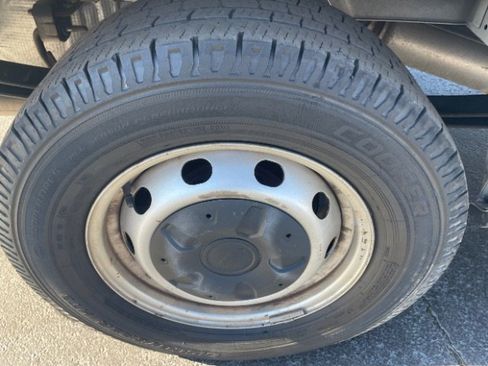 Used 2019 Ford Transit 350 148 Medium Roof image 23