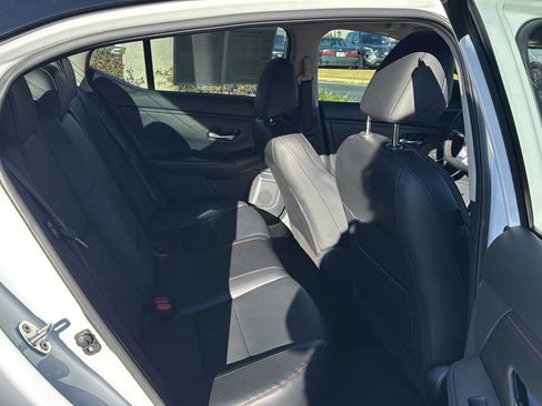 Used 2024 Nissan Sentra SR w/ SR Premium Package image 11