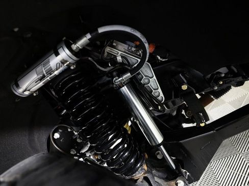 Used 2026 Ford F450 Platinum w/ FX4 Off-Road Package image 45