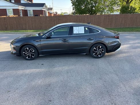 Used 2024 Hyundai Sonata SEL FWD image 2