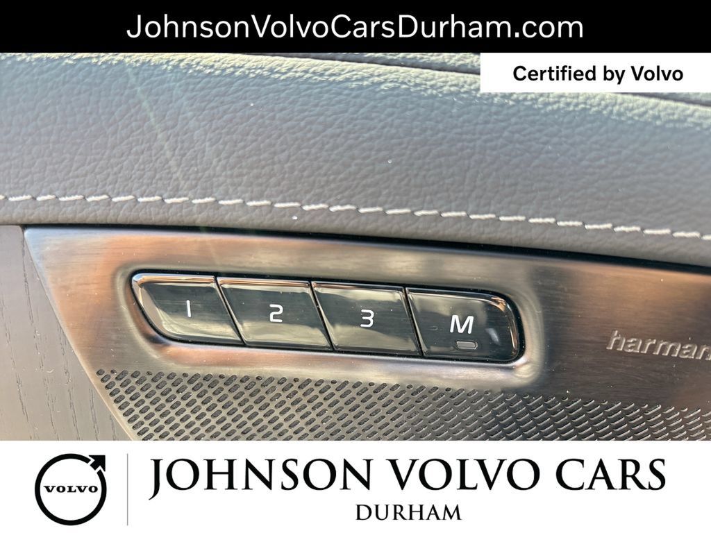 Certified 2023 Volvo XC90 B6 Ultimate w/ Protection Package Premier AWD/4WD image 16