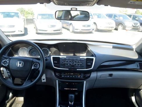 Used 2017 Honda Accord LX image 12