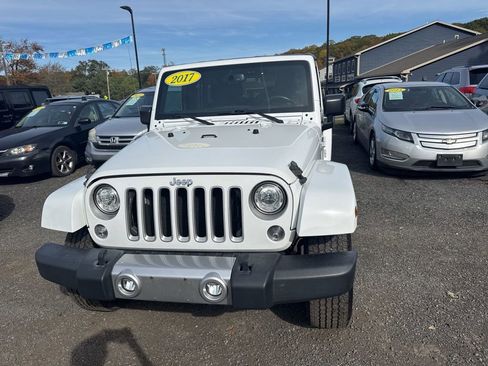 Used 2017 Jeep Wrangler Unlimited Sahara w/ Connectivity Group image 3