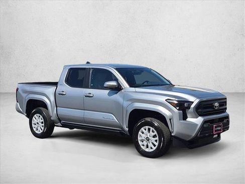 Used 2024 Toyota Tacoma SR5 AWD/4WD image 3